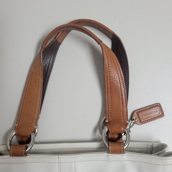 Coach Classic Soho Leather Double Pocket Satchel Shoulder Bag. - Picture 6 of 15